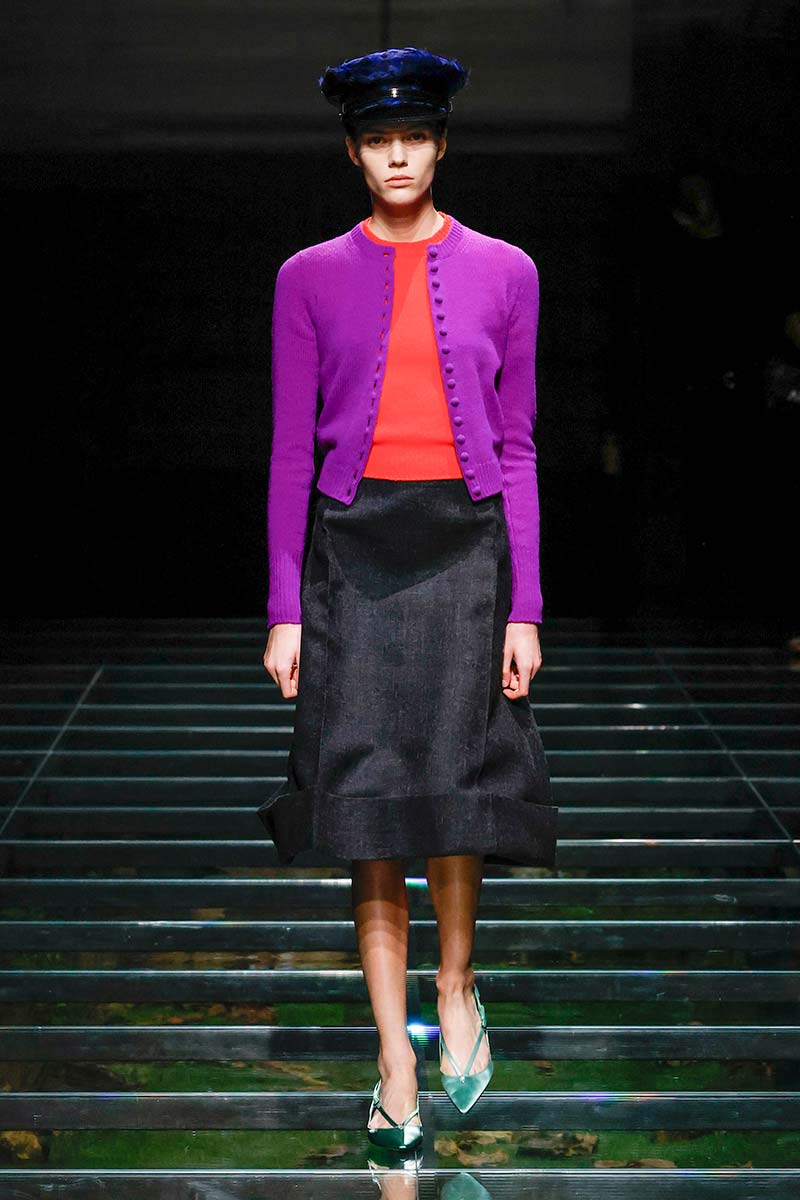 ‘Grandmacore’, la tendenza super fashion per l'autunno inverno 2024 2025 - Photo courtesy of Prada