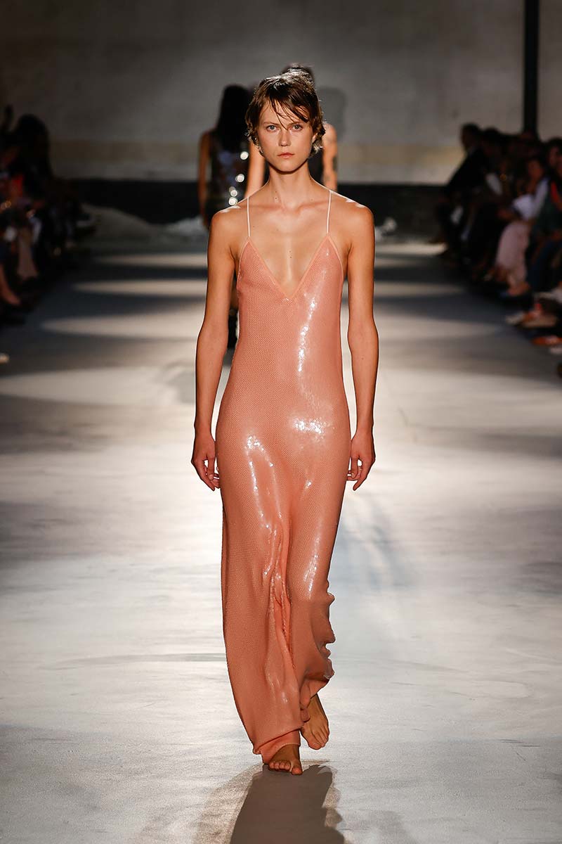 La tendenza moda per l'estate 2024: i colori ‘nude’ - Photo courtesy of N21