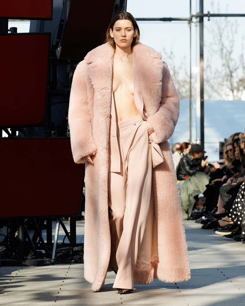 L'ABC della moda per l'autunno inverno 2024 2025 - Photo courtesy of Stella McCartney