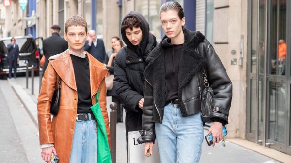 Baggy jeans: il classico dello street style dell'autunno 2024 - Photo Charlotte Mesman