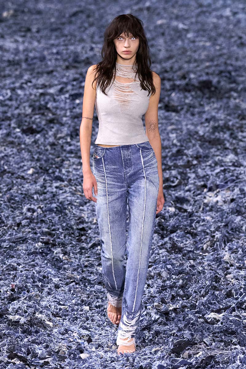 Denim trends. Le principali tendenze jeans per la primavera estate 2025 - Photo courtesy of Diesel